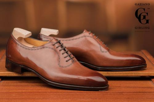 Bowlly made in Vintage Cedar on the Deco round toe