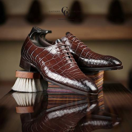 Cooper made in Oak Alligator on the Deco square last