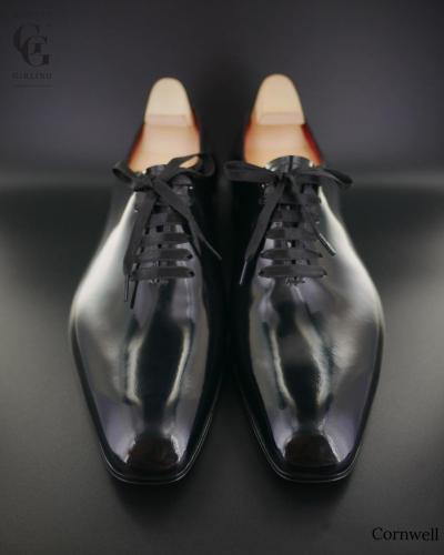 Cornwell, Black Patient made on our SL14 last with light weight cemented sole.