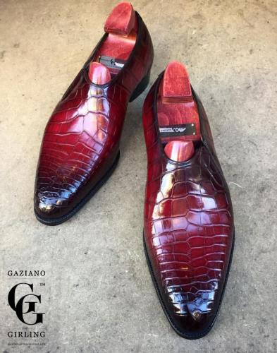 Hastings made in Margaux patina Alligator on the Deco round toe