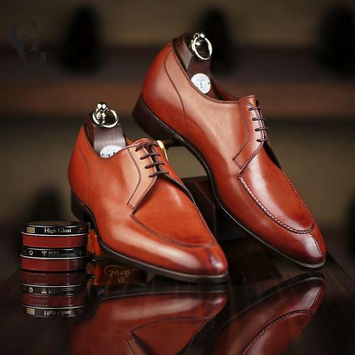 Hove made in Vintage Chestnut on the DG70 last.