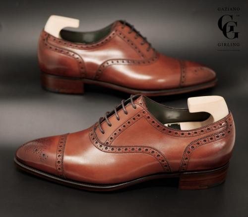 Kensington made in Vintage Cedar, made on the DG70 last