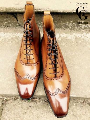 Lamport made in Vintage Pine on the TG73 last