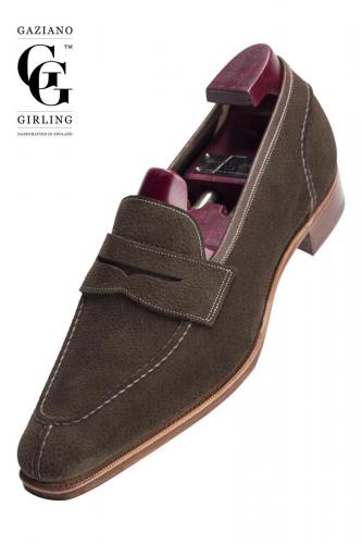 Tintagel made in Moss green pebble suede on the KN14 last